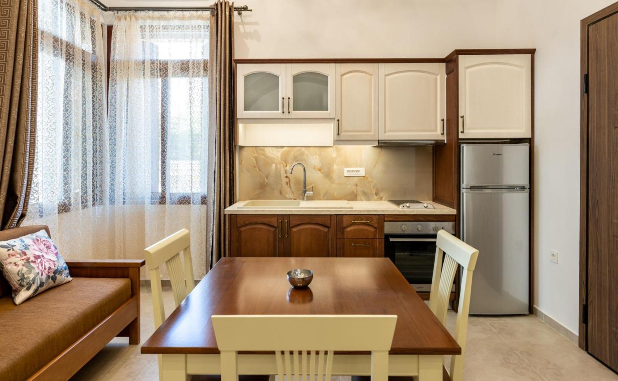 The Owl House Near Chania Centre Apartamento Chrissi Akti Chania